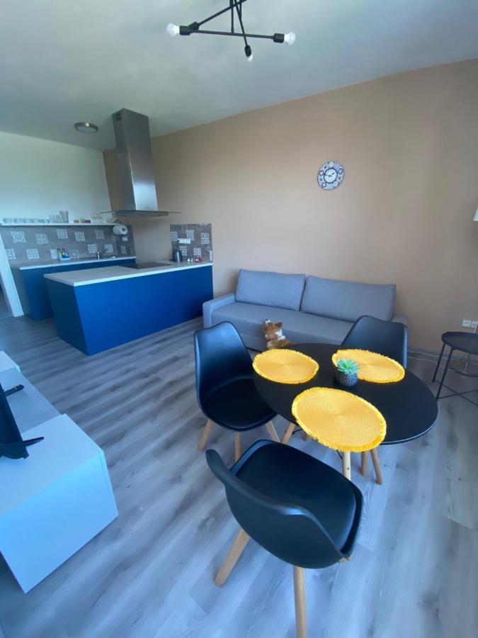 Apartman Na Namesti Sobeslav Bagian luar foto